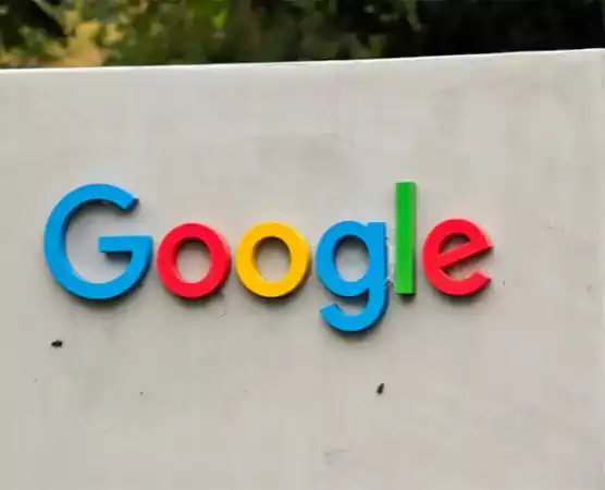 Googles search market share falls